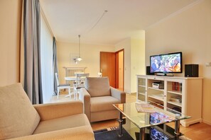 Fernseher, Stereoanlage