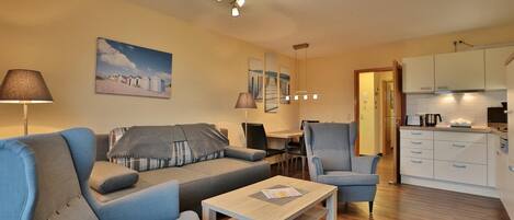 TV, DVD-spiller og stereoanlegg