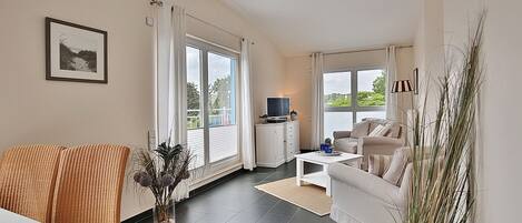 TV, DVD player, stereo