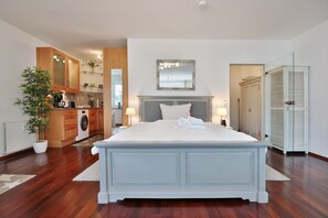 Bügeleisen/Bügelbrett, kostenloses WLAN