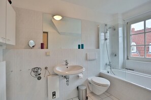 Bathroom - Am Rosenhain 19 Appartement 4 (Timmendorfer Strand)