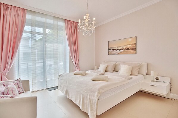 1 bedroom, iron/ironing board