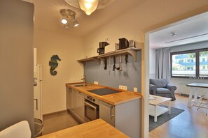 Kühlschrank, Ofen, Herdplatte, Geschirrspüler