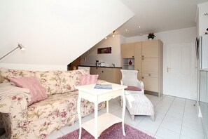 TV, DVD player, stereo - Am Rosenhain 8 Appartement 4 (Timmendorfer Strand)