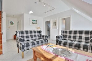 تلفزيون، مشغل دي في دي، ستيريو