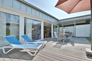 Outdoor dining - Erlenweg 20 Appartement 1 Niendorf / Ostsee (Niendorf/Ostsee)