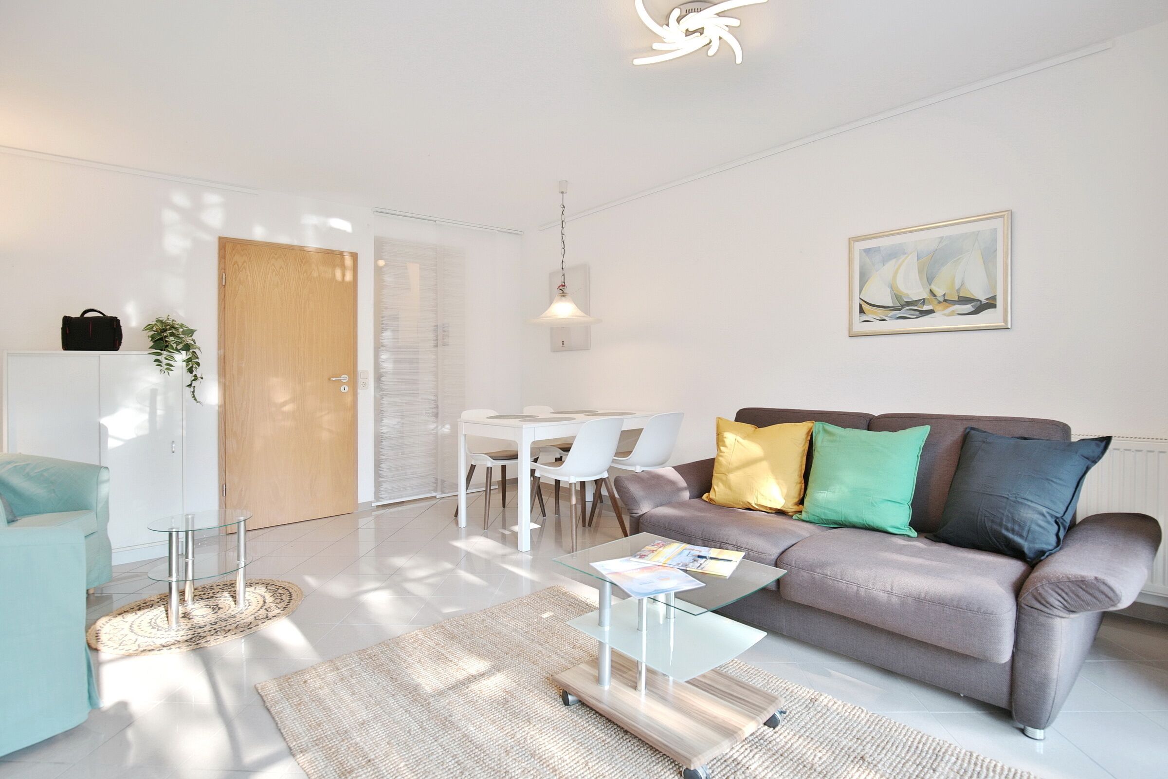 تلفزيون، مشغل دي في دي، ستيريو