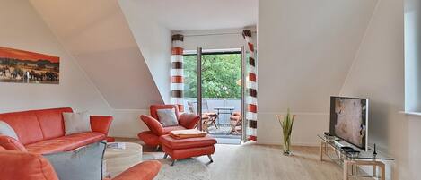 TV, DVD player, stereo