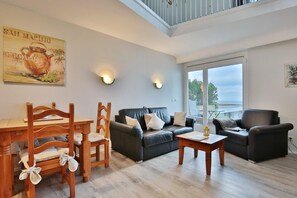 Fernseher, Stereoanlage