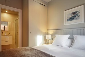 2 bedrooms, iron/ironing board, bed sheets - Tanau by FeelFree Rentals (Baqueira)