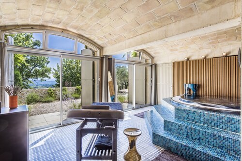 Exceptional Luberon location - Private swimming pool
