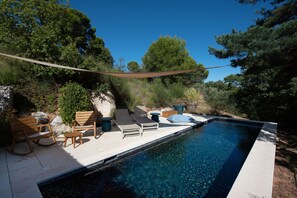 Piscine extérieure, piscine chauffée