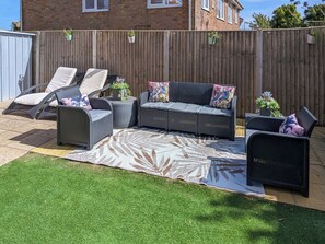 Terrace/patio - 3 bedroom accommodation in St Helens, near Ryde (St Helens, near Ryde)