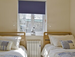 2 chambres, lit parapluie, Wi-Fi, draps fournis