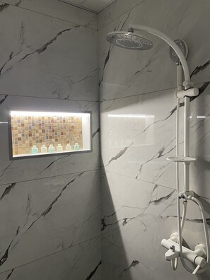 Bathroom - Luxin (Tbilisi)