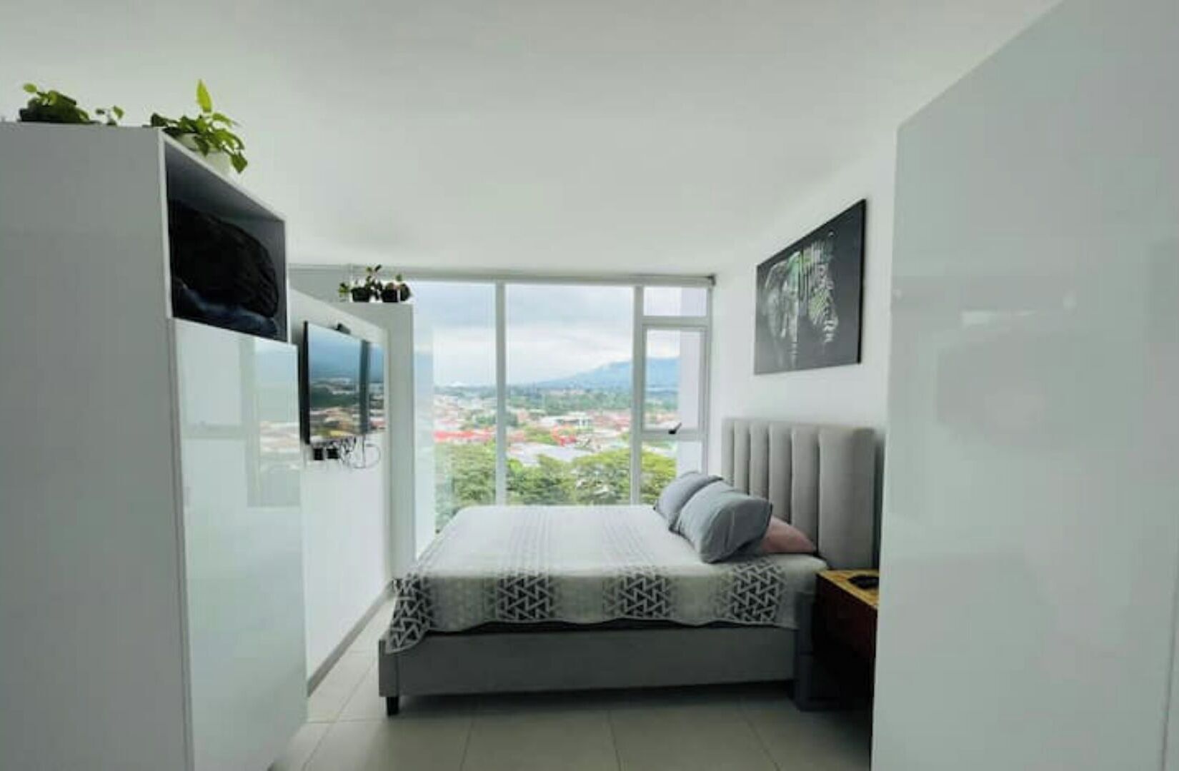 1 sovrum, skrivbord, gratis wi-fi och sängkläder