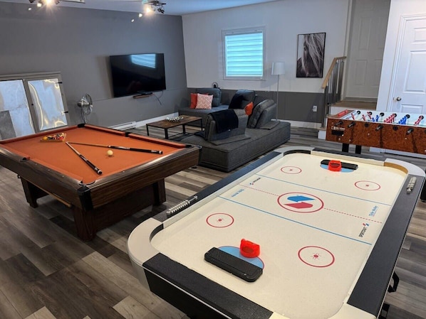Spielezimmer