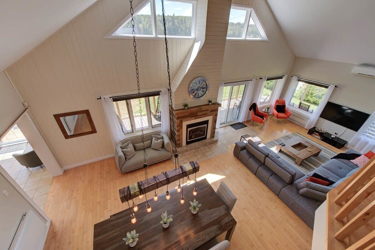 TV, fireplace, video games