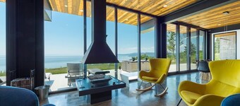 L’Eaurizon | Private Spa & St. Lawrence View