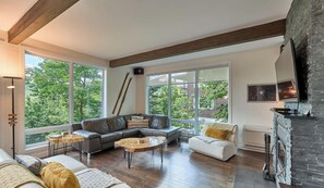 TV, fireplace, DVD player