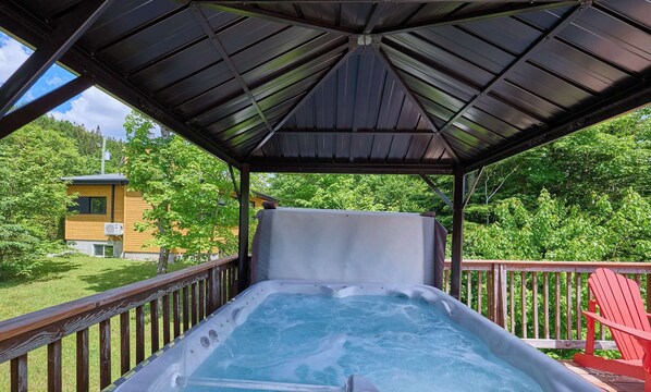 Bain à remous extérieur