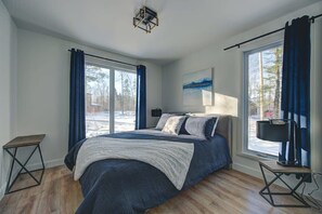 2 bedrooms, iron/ironing board, free WiFi, bed sheets - Le Baikal | Nature, Trails & EV Charger (Pont-Rouge)
