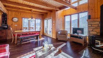 Televisión, chimenea, Netflix, servicios de streaming