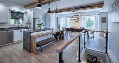 Chalet du Rivage | Lakefront, Spa & Pets