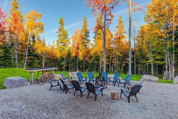 Property grounds - Le 33 | Private Spa near Le Massif (Petite-Rivière-Saint-François)