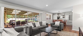 Cozy+Warm for Rest or Play PingPong+Fire pit+Grill