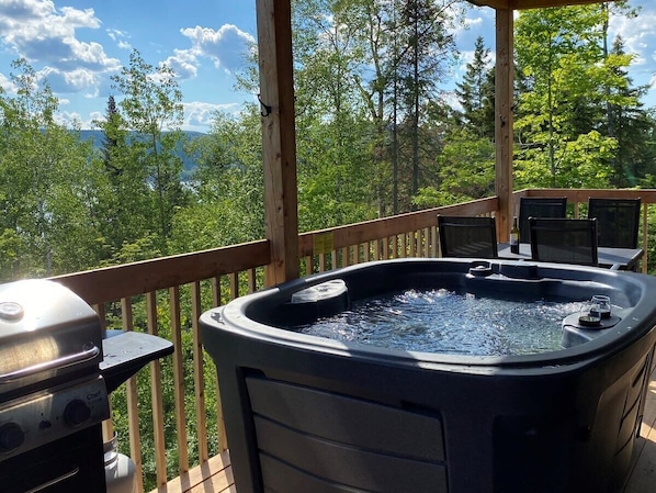 Bain à remous extérieur