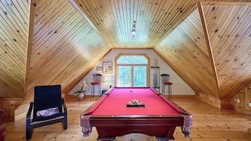 Spielezimmer