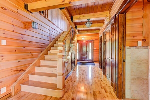 Grandes-Piles  Spa, dock, navigable river & ski