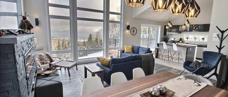 Fernseher, Kamin, Videospiele