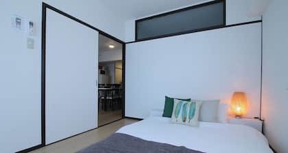 Huge 2 bedroom Apt 4mins walk PeacePark 6ppl (601)