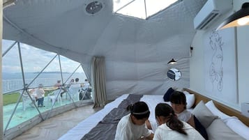 2 bedrooms, iron/ironing board, bed sheets