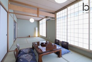 Interior - Spacious 2 bedroom Japanese Apt for 10 ppl 401 (Hiroshima City)