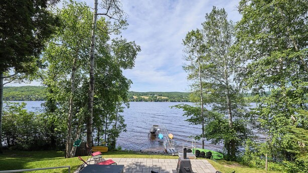 Terrace/patio - La Nouvelle-Angleterre - Hot tub and Dock (Pohénégamook)