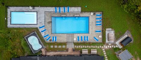 Utomhuspool