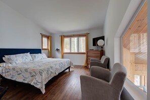 3 bedrooms, iron/ironing board, WiFi, bed sheets - Secret sur le lac | Private Spa & Lake (Lac-aux-Sables)