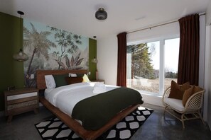3 chambres, fer et planche à repasser, Wi-Fi, draps fournis