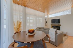 Dining - Le Shalom - Nature & Relax in Pont-Rouge (Pont-Rouge)