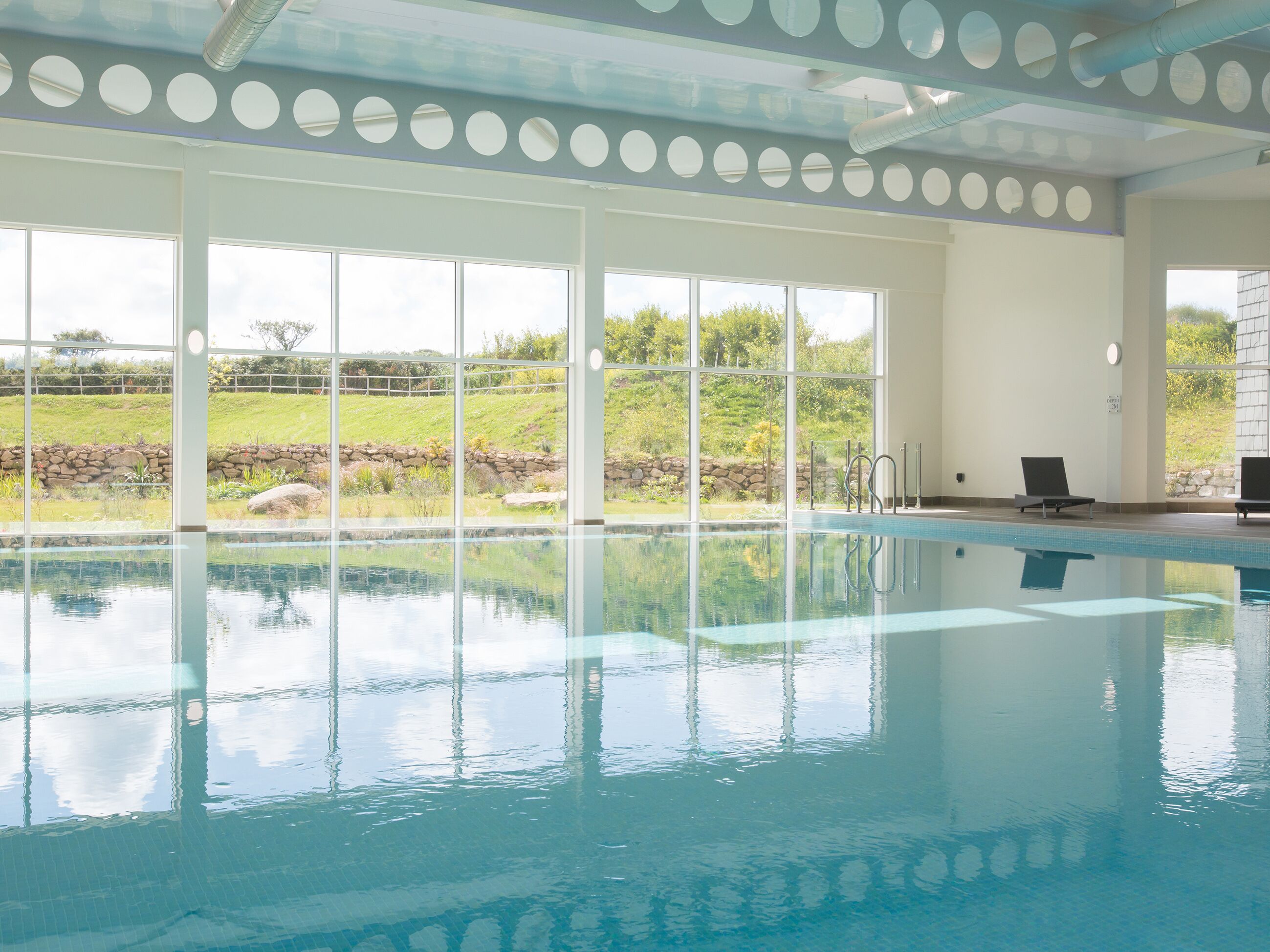 Piscine intérieure