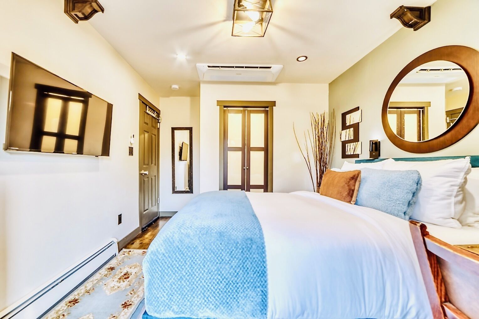 Photo - Neocolonial Nouveau Kensington Vacation Home