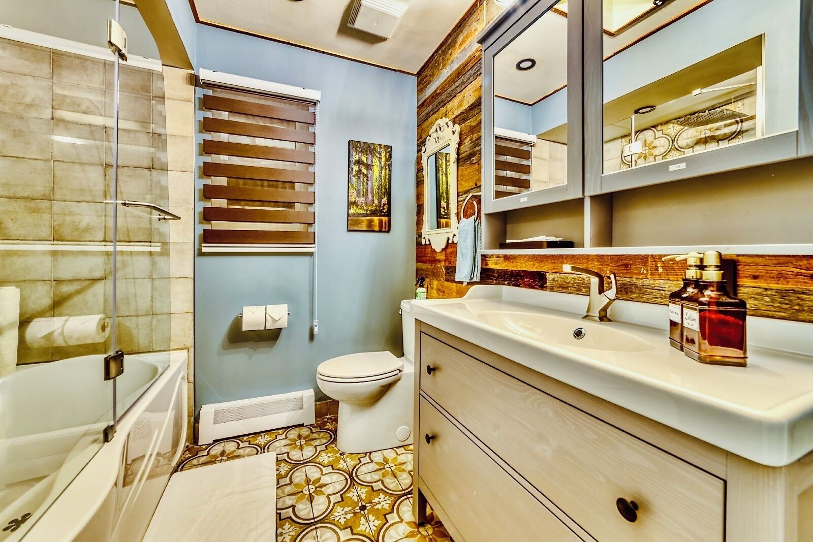 Photo - Neocolonial Nouveau Kensington Vacation Home