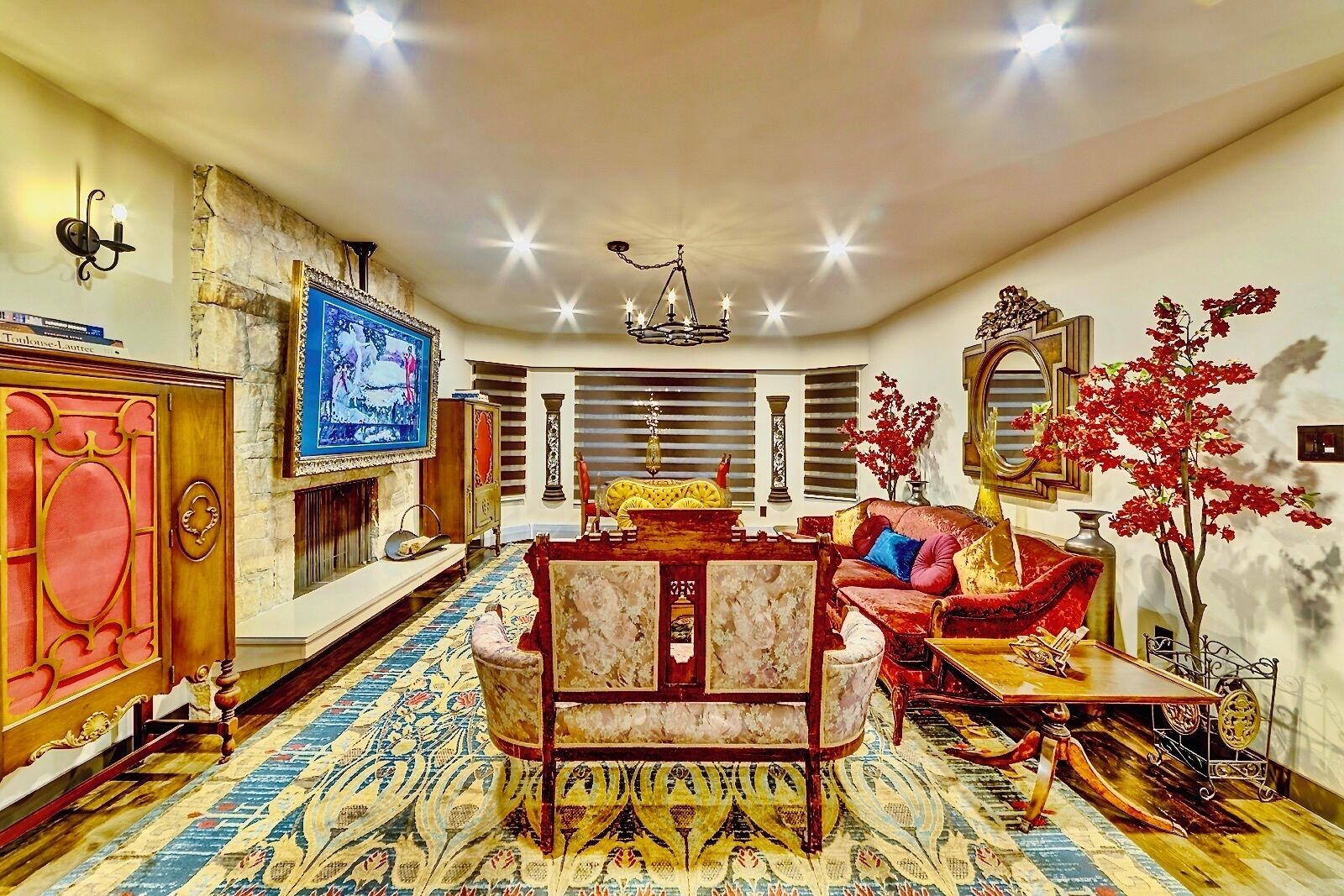 Photo - Neocolonial Nouveau Kensington Vacation Home