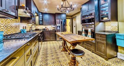 Neocolonial Nouveau Kensington Vacation Home