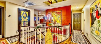 Neocolonial Nouveau Kensington Vacation Home - 네오콜로니얼 누보 켄싱턴 휴가용 집