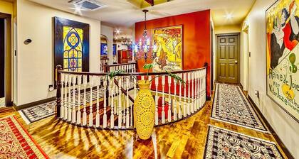 Neocolonial Nouveau Kensington Vacation Home