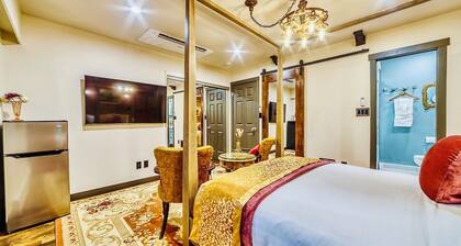 Neocolonial Nouveau Kensington Vacation Home